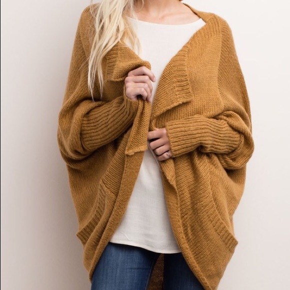 5️⃣⭐️ rated Dolman Knit Cardigan in Camel - Picture 2 of 5